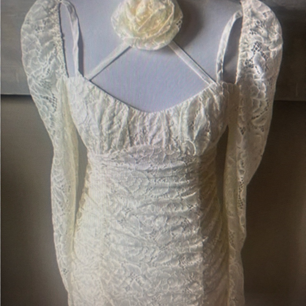 New With Tags NWT For Love & Lemons Lace Dress with flower choker. XS - Picture 4 of 5